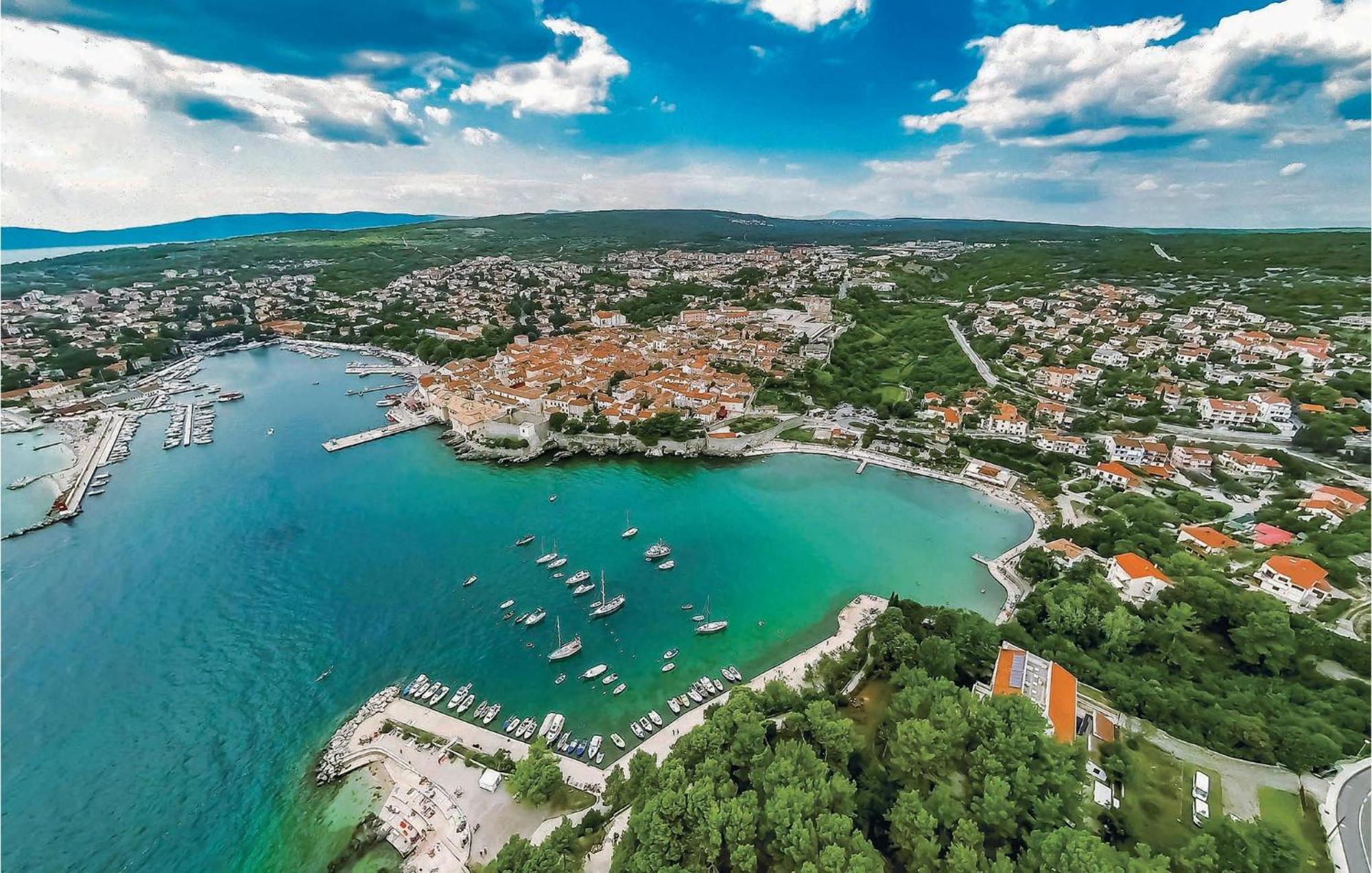 Gorgeous Apartment In Krk With Kitchen クルク エクステリア 写真
